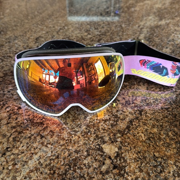 Gordini Ski Goggles - Picture 2 of 3